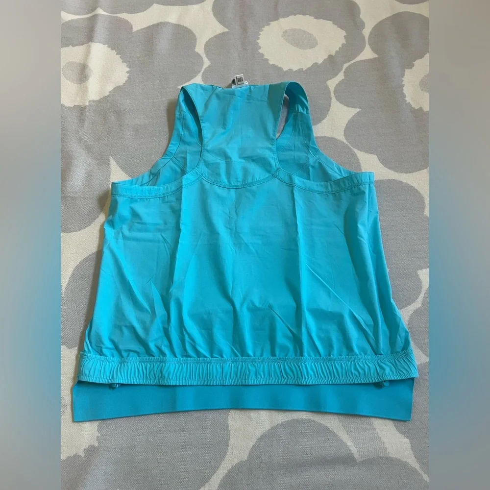 Adidas by Stella McCartney Top Light Blue Size M - Picture 13 of 14